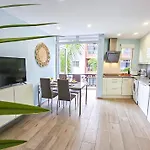 Apartman Palms2beach - 200m Met Airco En Wifi *